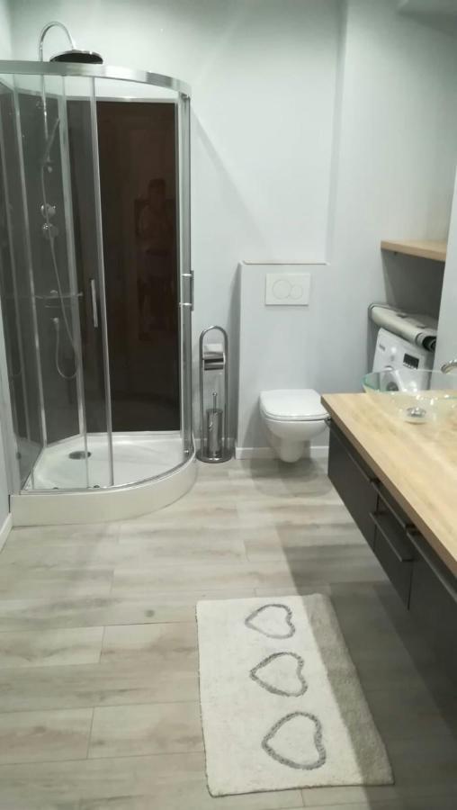 Appartement Terrasse Dans Palace Centre Ville ม็องตง ภายนอก รูปภาพ